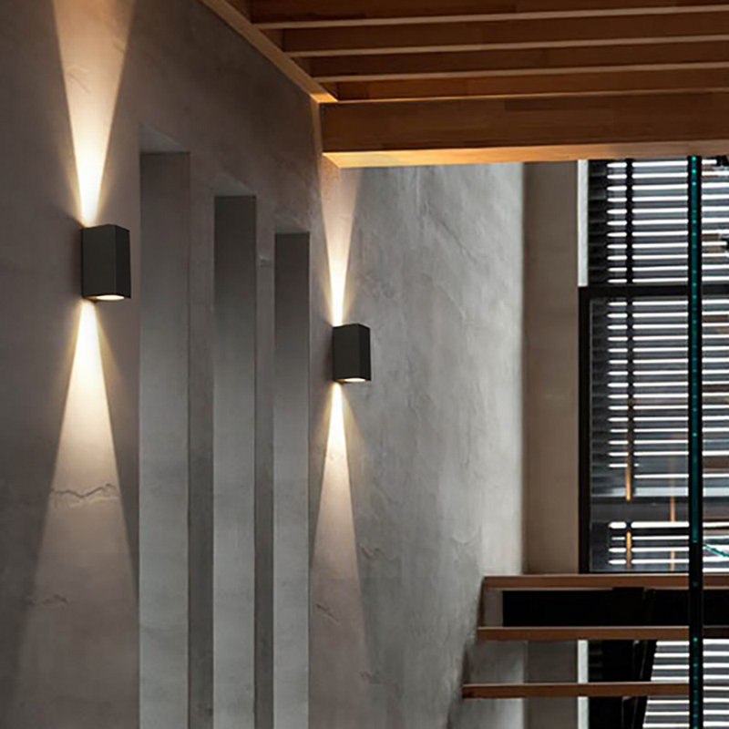 Iasonas LED Wall Light