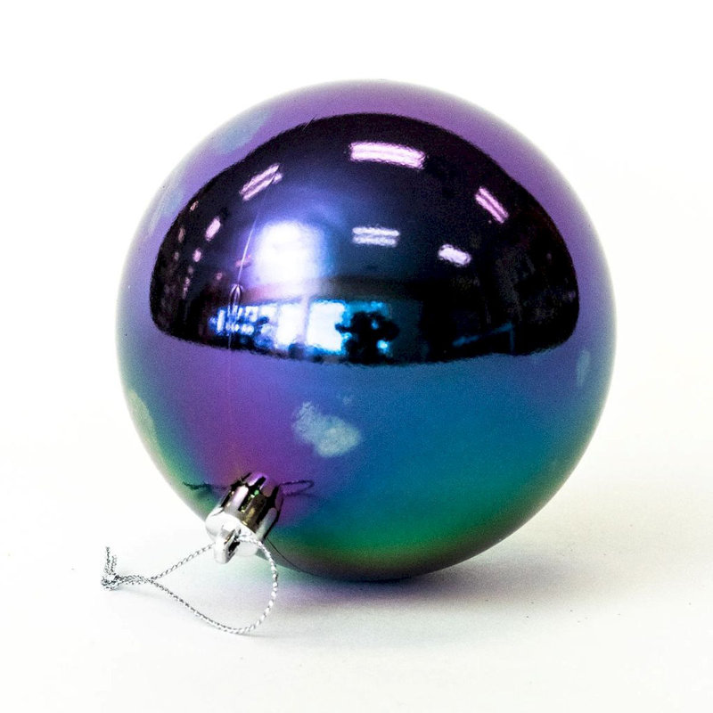 Ornement boule irisée