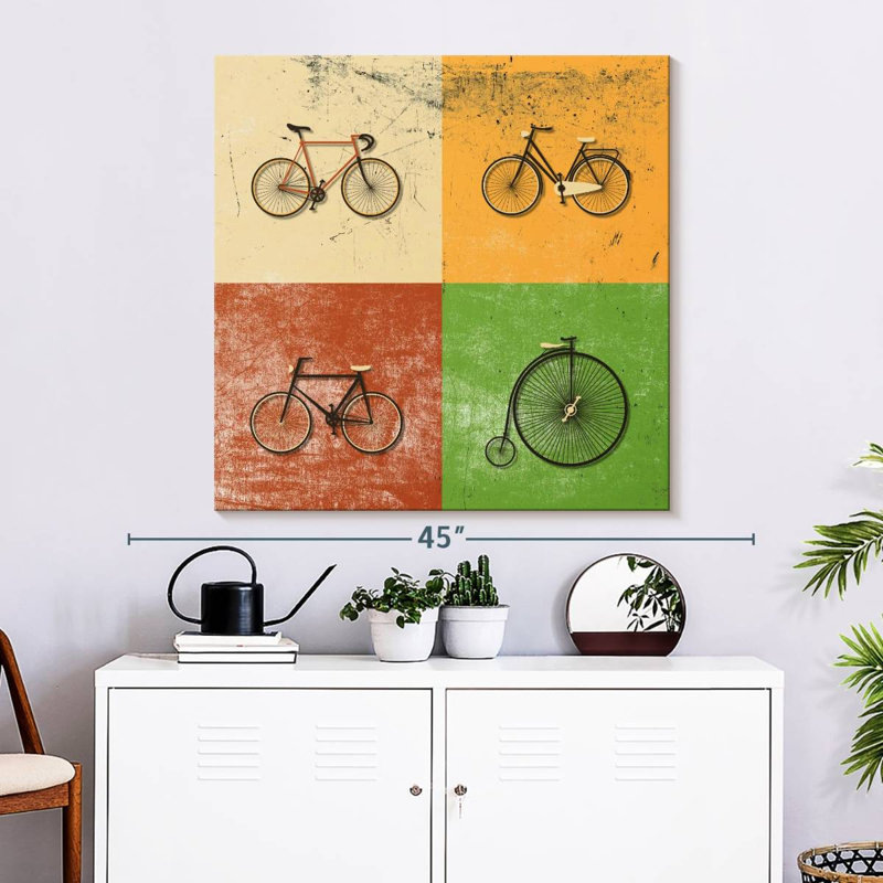 «Vélo Evolution», reproduction sur toile, H 33 po x l 33 po x P 1,25 po