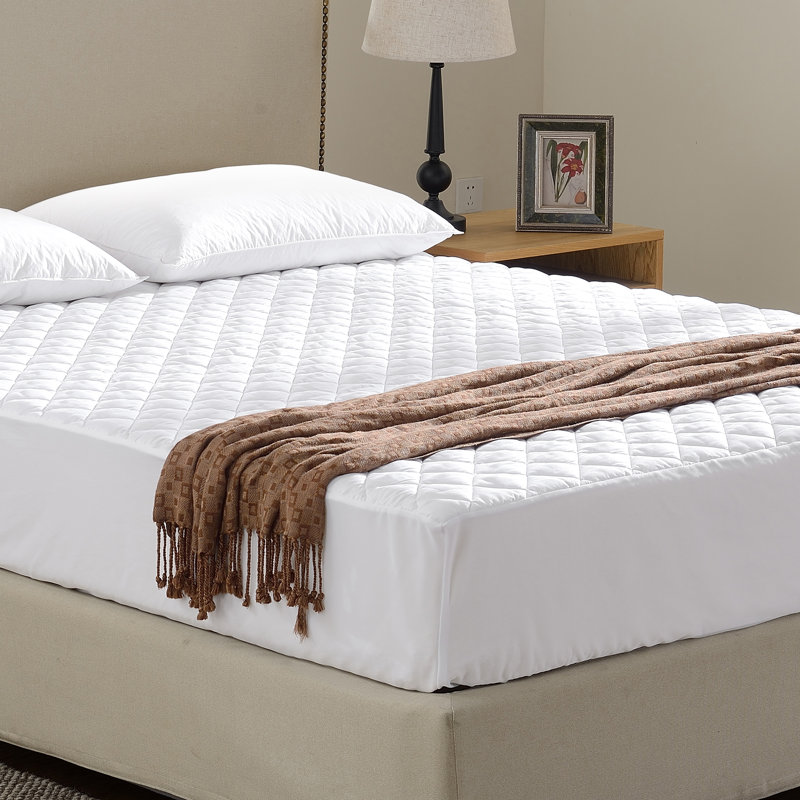 Protège-matelas Childers, Simple