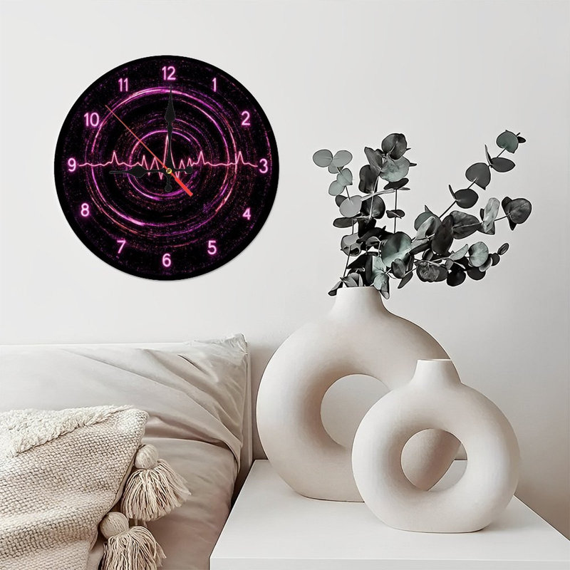 Horloge lumineuse avec battement de cœur