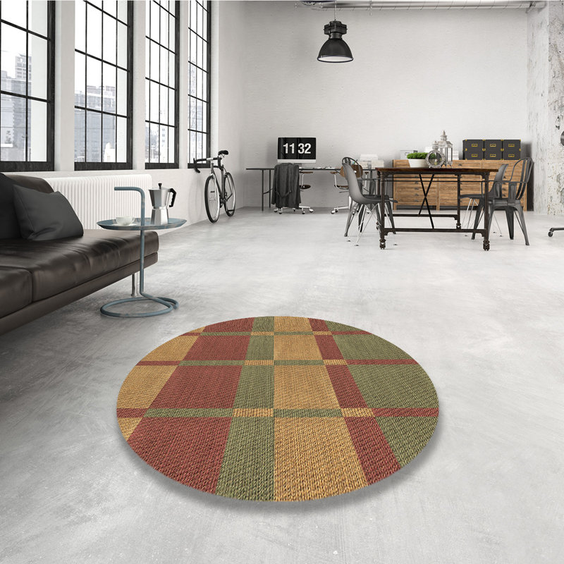 Geometric Indoor Rug, Round 7'