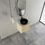 Meuble-lavabo mural avec lavabo d'art en céramique