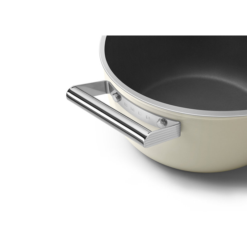 Casserole antiadhésive Smeg 24 cm