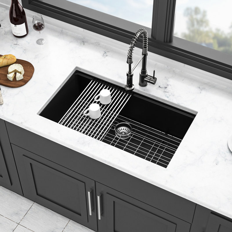 Évier encastrable 33 x 19 po en composite de quartz noir - haut avec succes inclus, Black