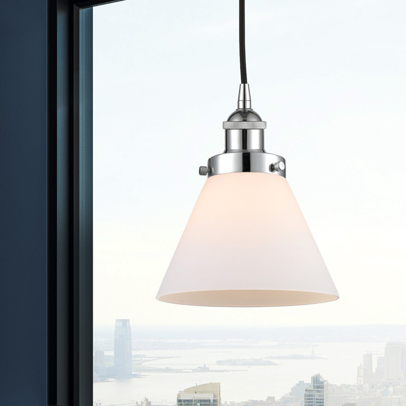 Mini-luminaire suspendu 1 lumière Cone, Blanc, H 9,75 po x l 7,75 po x P 7,75 po, Chrome poli