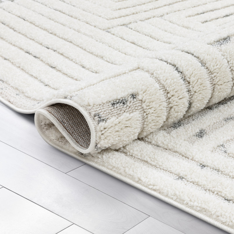 Salem Gianna Gray and Cream Geometric High-Low Area Rug