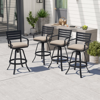 Tabouret pivotant 45,67 po avec cadre en aluminium et coussins Sunbrella (ensemble de 4)