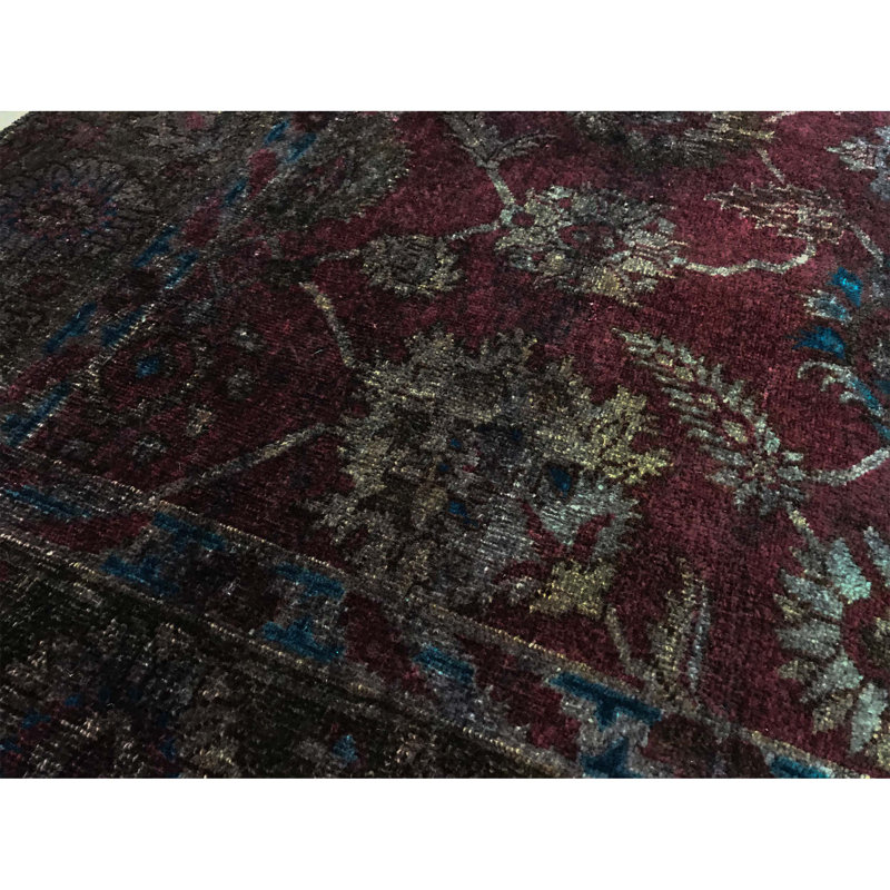 Wool Oriental Area Rug in Purple/Blue