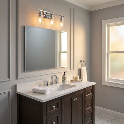 Éclairage pour salle de bain 3 lumières Savoy House Lambert en chrome poli