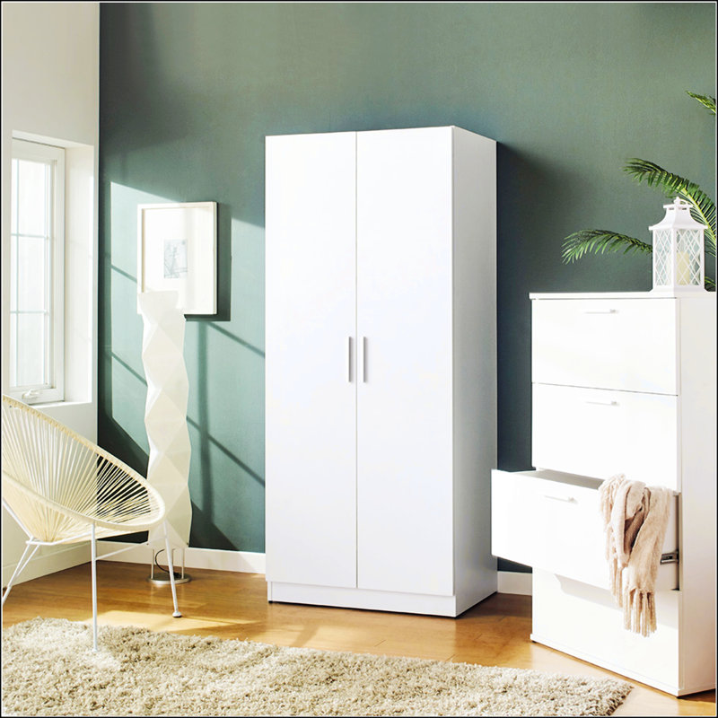 Armoire à chaussures haute avec six tablettes