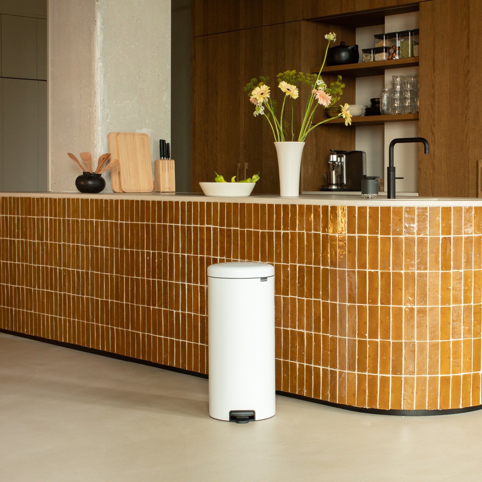 Brabantia NewIcon Step On Trash Can, 8 Gallon (30 Liter), White