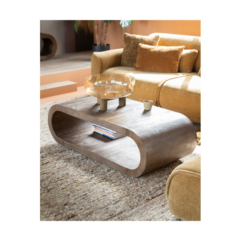 Table basse simple en bois massif