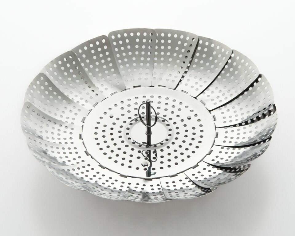 https://assets.wfcdn.com/im/94548181/compr-r85/3976/39760303/cook-pro-stainless-steel-steamer-basket-with-11-diameter.jpg