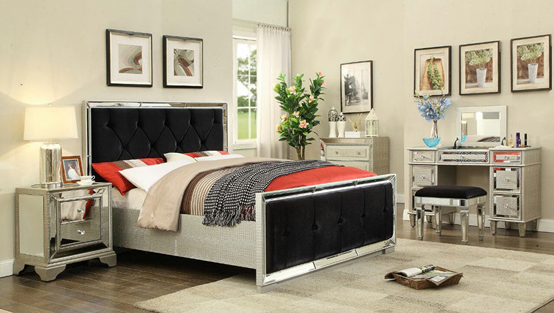 Upholstered Sleigh Bed, Kingsize (5')