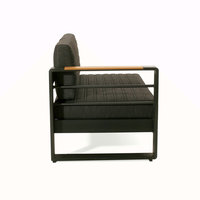 Causeuse à accoudoir gauche en forme de V Giovanna avec structure en aluminium, coussins hydrofuges et accents en bois composite plastique