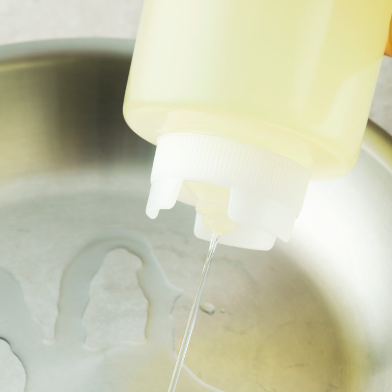 Plastic Squeeze Bottle, 9" H x 3.5" W x 3.5" D