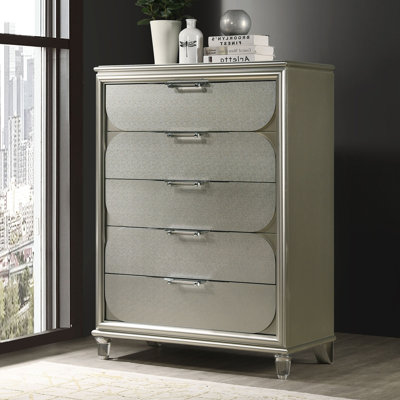 Contemporary Chest of Drawers