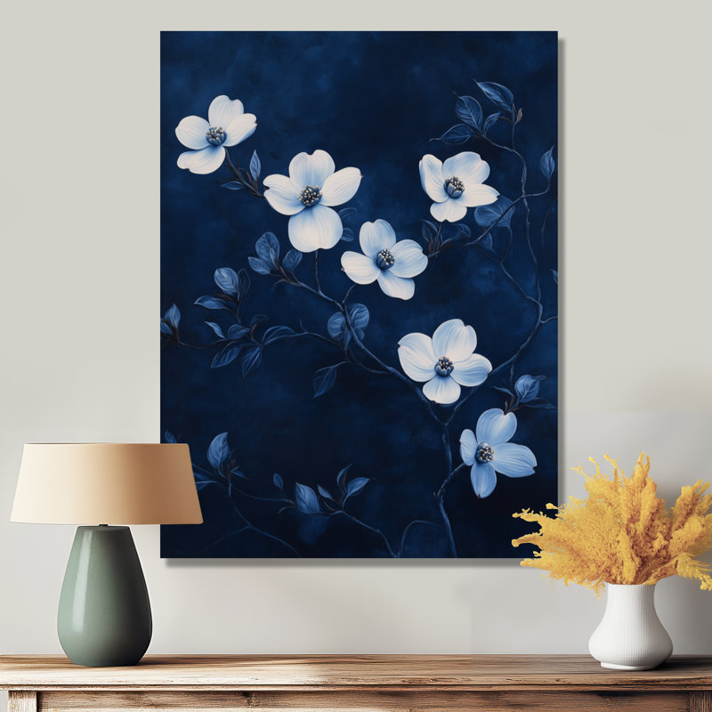 Fleur de pommier Indigo Orchard Night VI - art mural floral blanc, H 32 po x l 24 po, Toile tendue