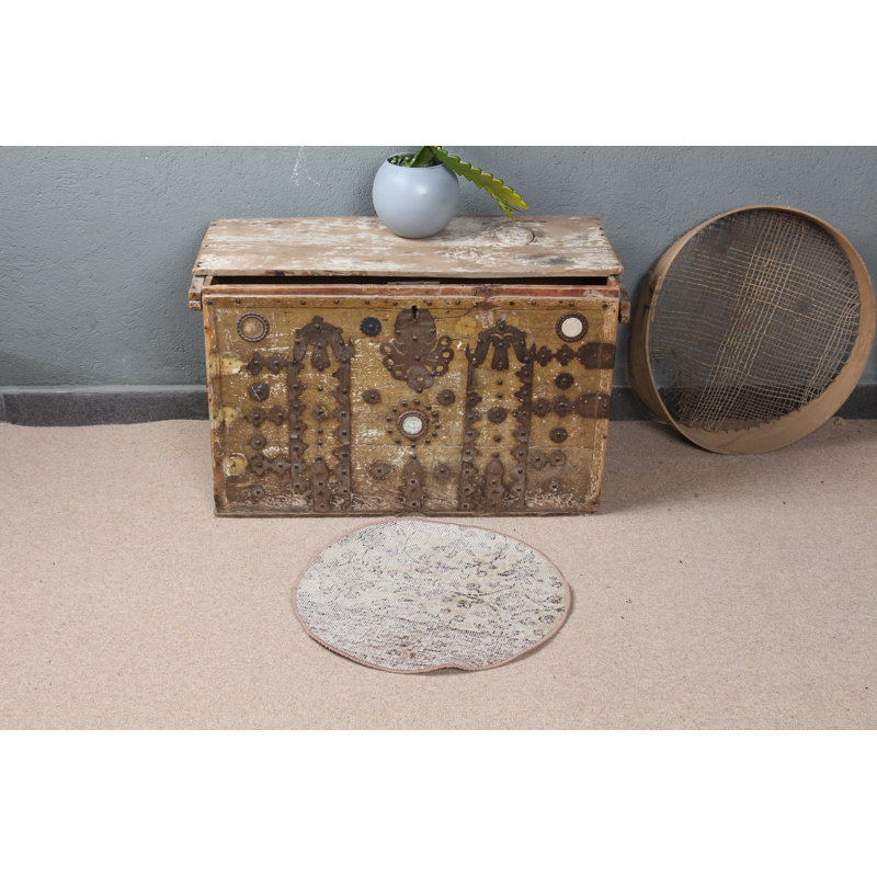 Beige Small Round Vintage Turkish Rug Offers An Authentic Anatolian Style For Your Home