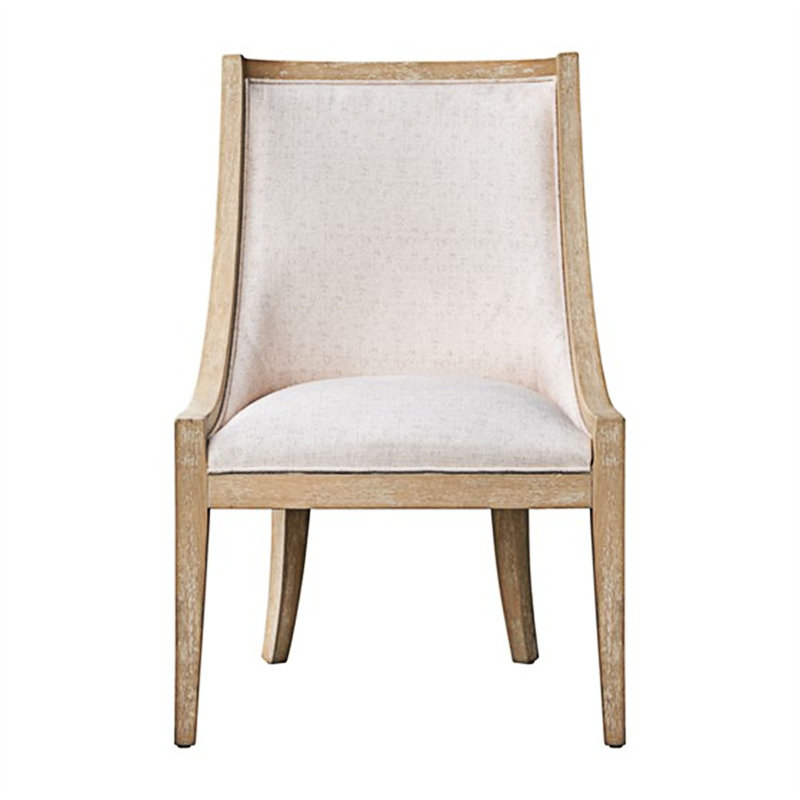 Chaise rembourrée avec garniture cloutée