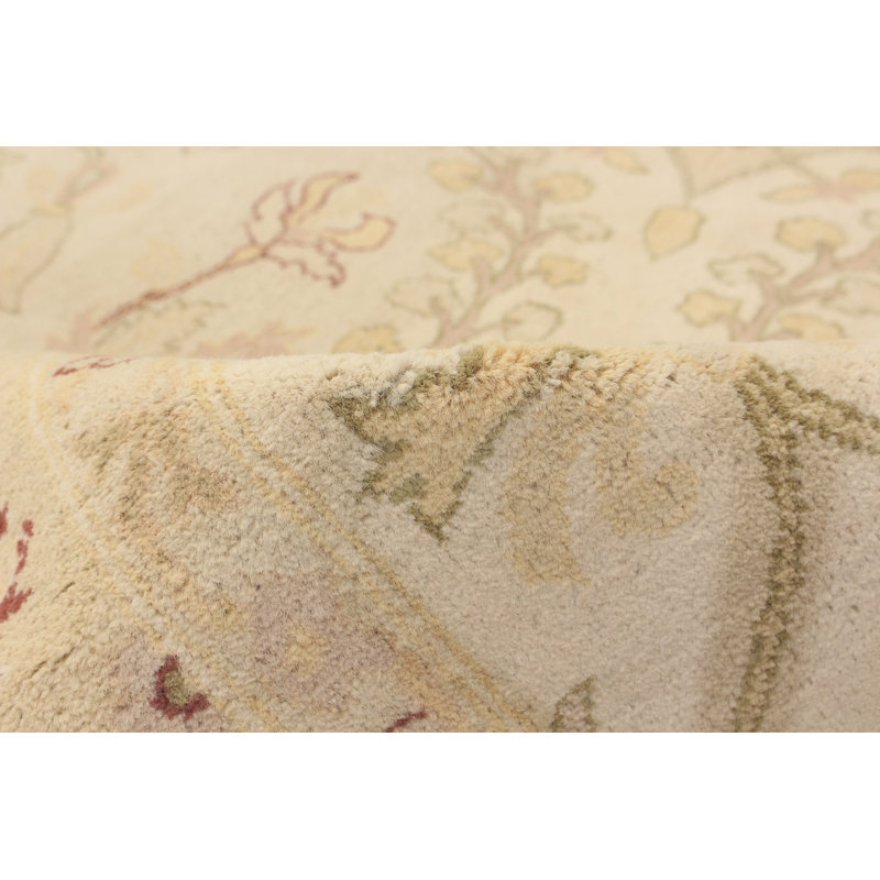 Tapis en laine crème/beige 8 pi x 10 pi 4 po noué la 2010 ushak one-of-kind-the main Kaliyah