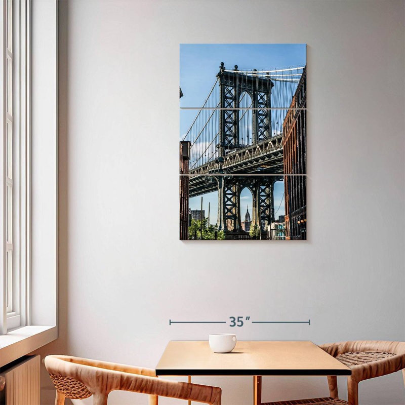 Manhattan Bridge Focus, H 57 po x l 36 po