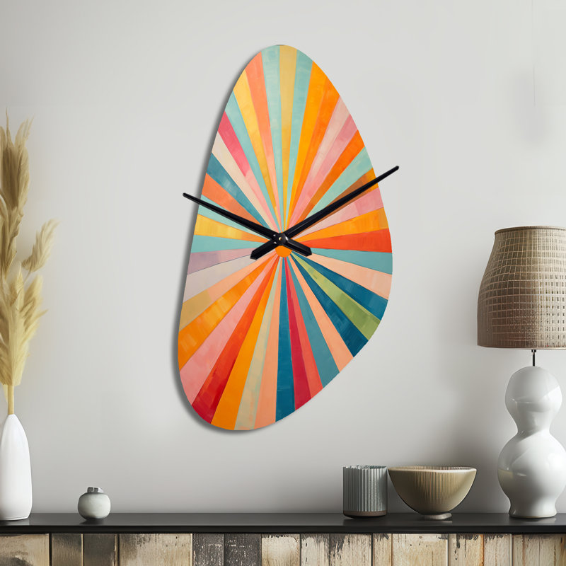 Horloge murale colorée en métal Mid Century Century, Moyenne