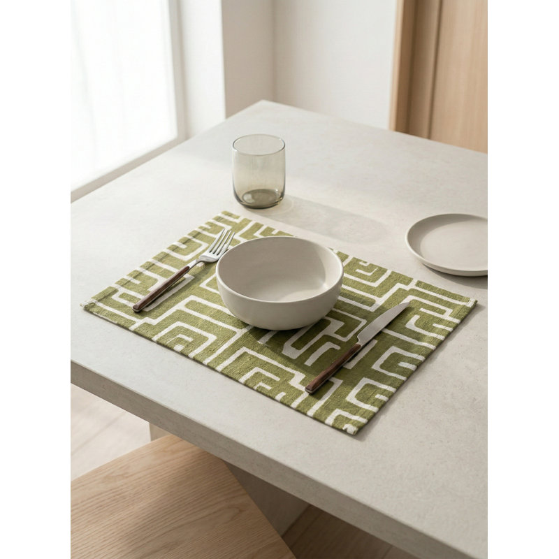 Light Grey Nomad Maze Indoor Outdoor Placemat, Green