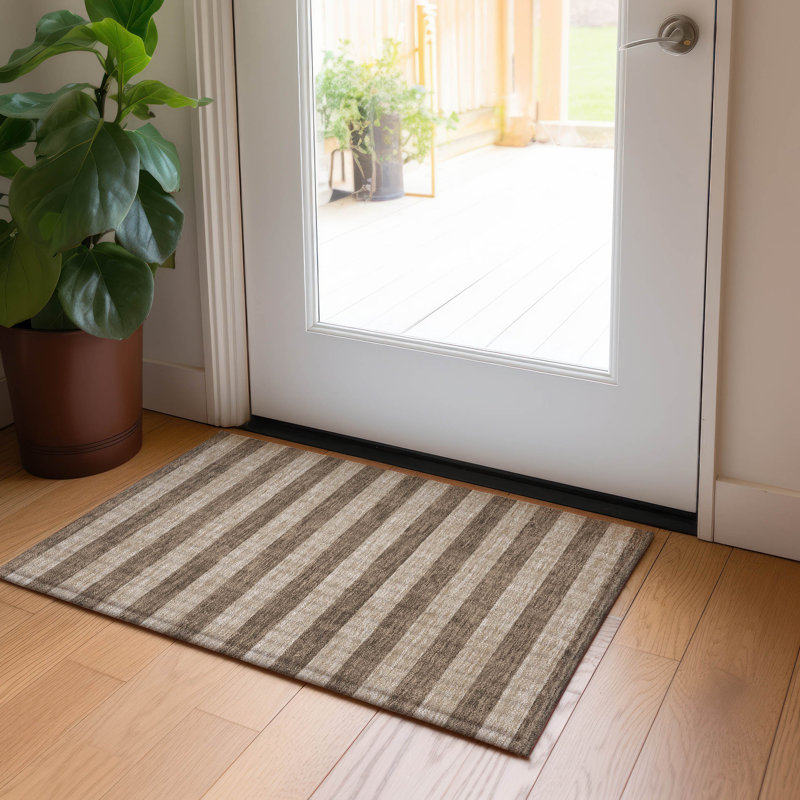 Tapis intérieur / extérieur Dorotheus, Rectangle 1 pi 8 po x 2 pi 6 po