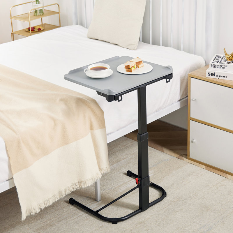 Table Kamilyah, Gris