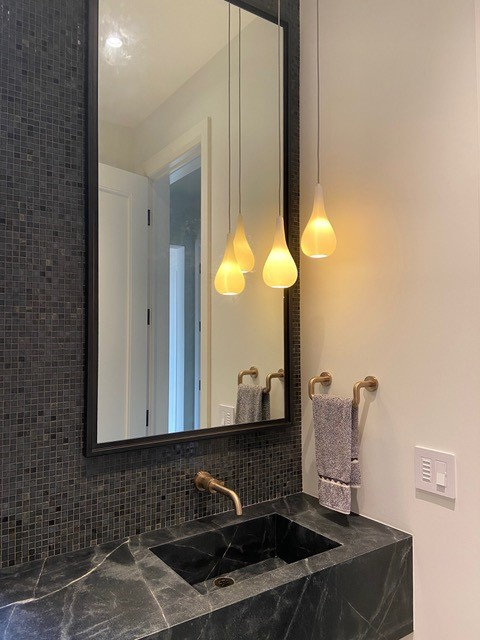 7 - Light Pendant