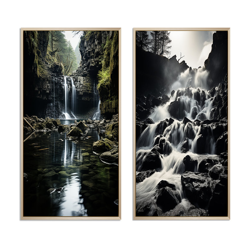 «Grey Green Waterfall Cascading Reflections», 2 pièces, H 32 po x l 32 po, Encadrement brun