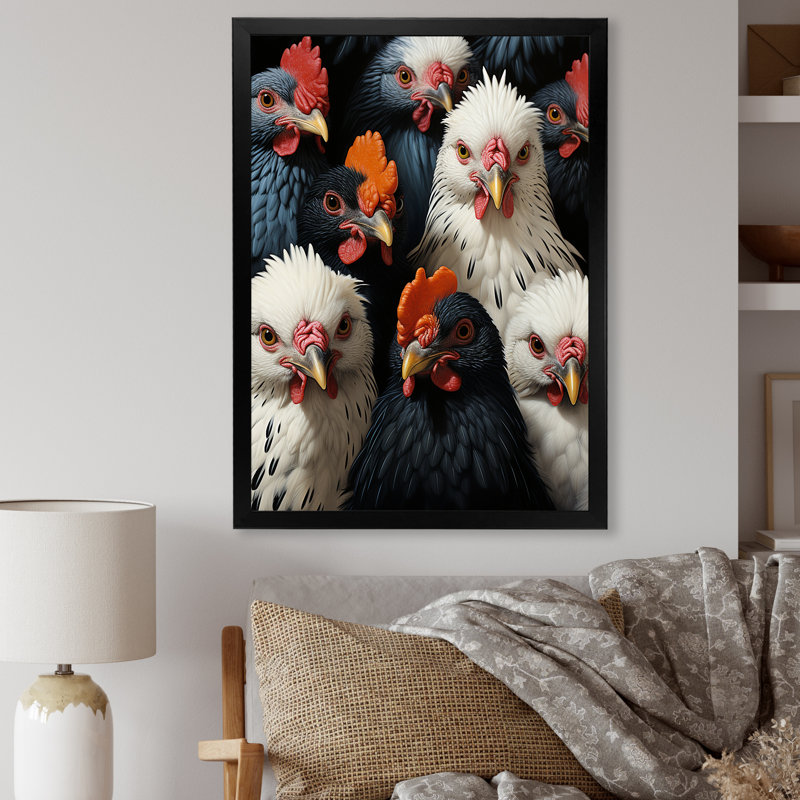 «White Roosters Farm Assemblage II», art mural, Cadre simple noir, H 20 po x l 12 po x P 1 po