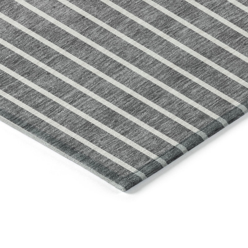 Tapis intérieur lavable rayé gris 5 pi x 8 pi