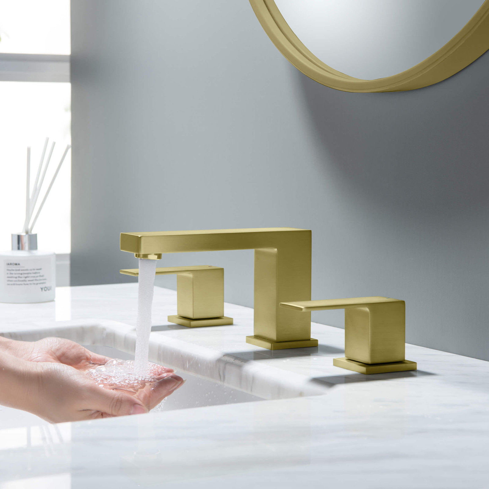 Cube Widespread Bathroom Faucet with Drain, Gold