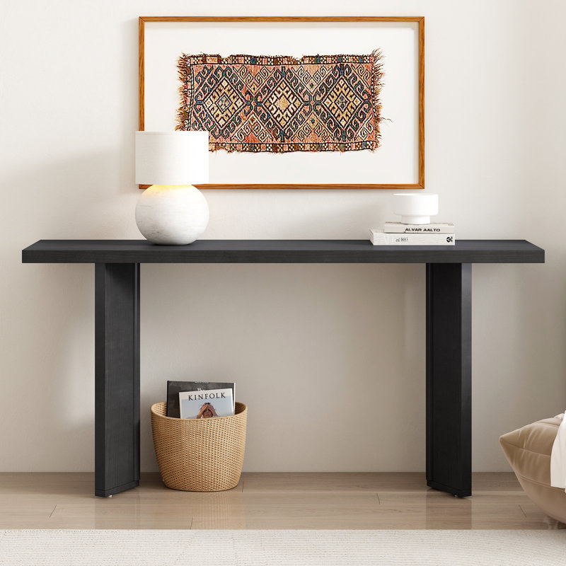 Élégante console avec placage de pin et pieds géométriques, Noir