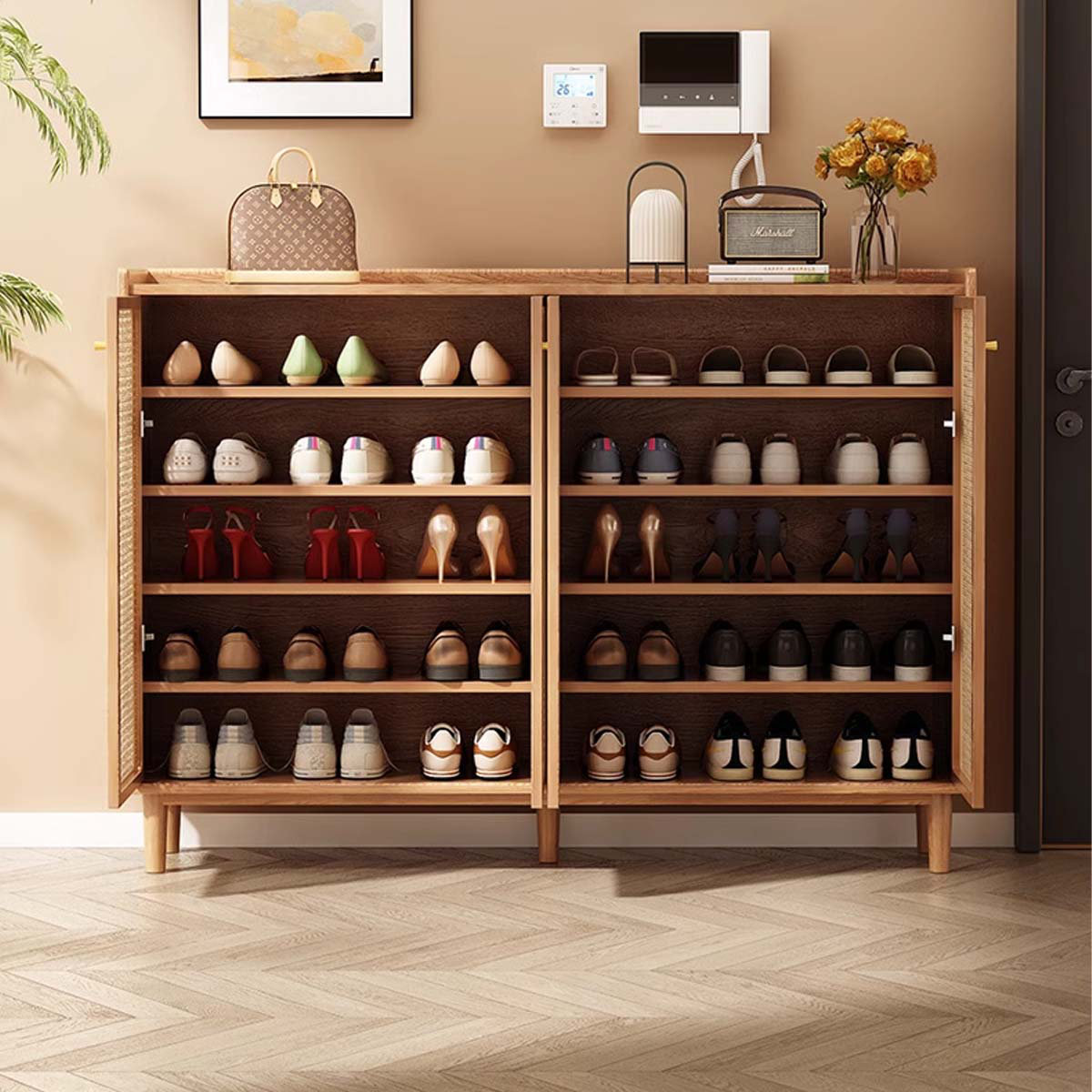 30 Pair Shoe Storage Cabinetnull