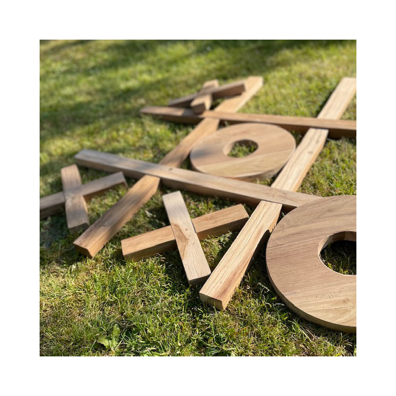 Noughts and Crosses - Garden