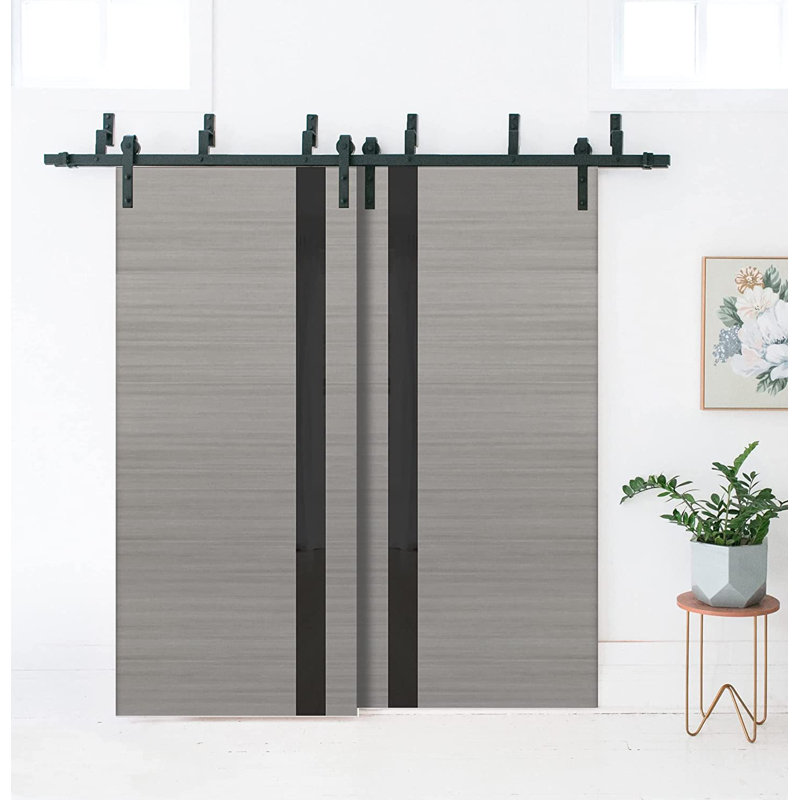 Portes coulissantes de style grange pour placard, 162,5 x 203,2 cm (64 x 80 pouces), Planum 0040, couleur frêne gingembre, avec verre noir, rails robustes de 2 m (6,6 pi), quincaillerie incluse, portes de placard en bois massif pour chambre à coucher.