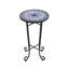 Table d'appoint de patio bleu et noir avec plateau en céramique à motif floral - et pluie, design extérieur d'extérieur dans des teintes de surface bleu noir vieillies,