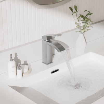 Waterfall Single-Hole Bathroom Faucet with Drain Assembly
