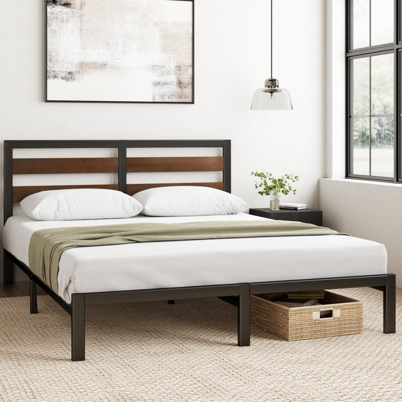Alexee Modern Metal Bed frame with Bamboo slatted Headboard, UK Double (135 x 190 cm)