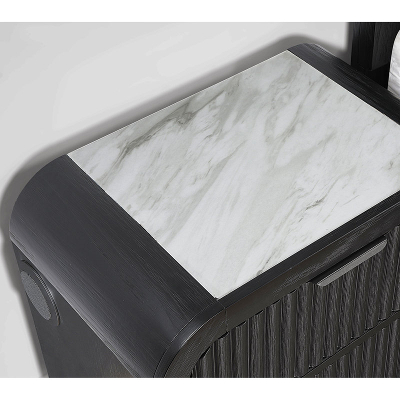 Table de chevet noire et blanche