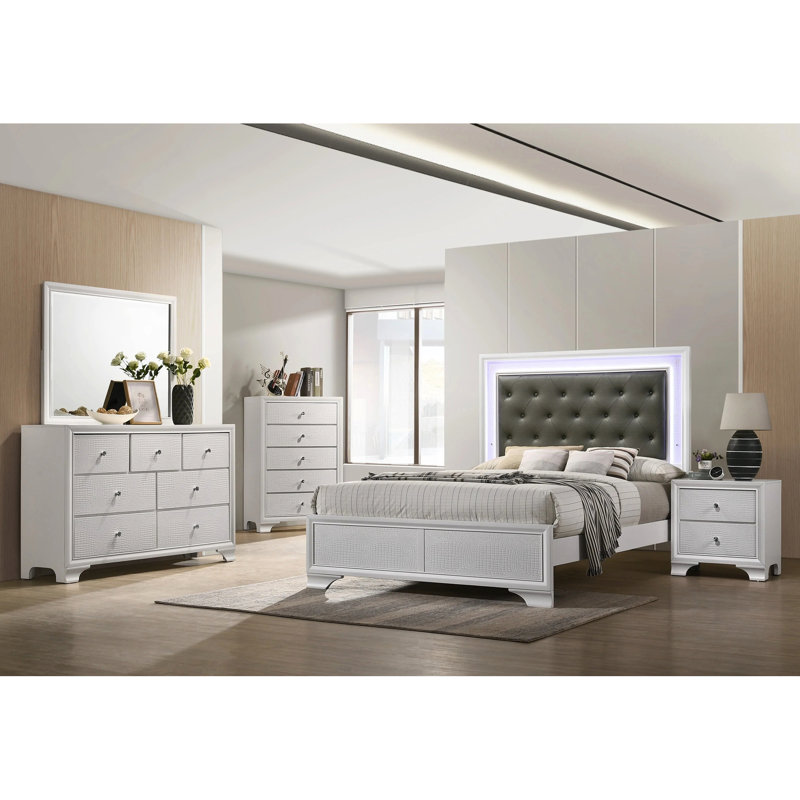 Lit simple pour enfant avec tête de lit tapissier en crocodile blanc et cadre de couleur rouille