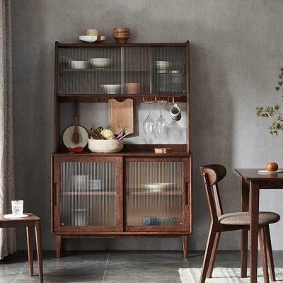 Armoire simple tout en bois massif