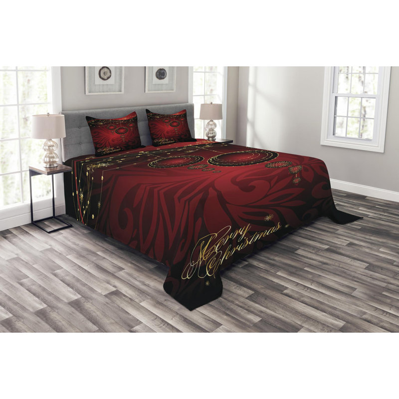 Traditional Polyester Coverlet, Queen Coverlet + 2 Shams