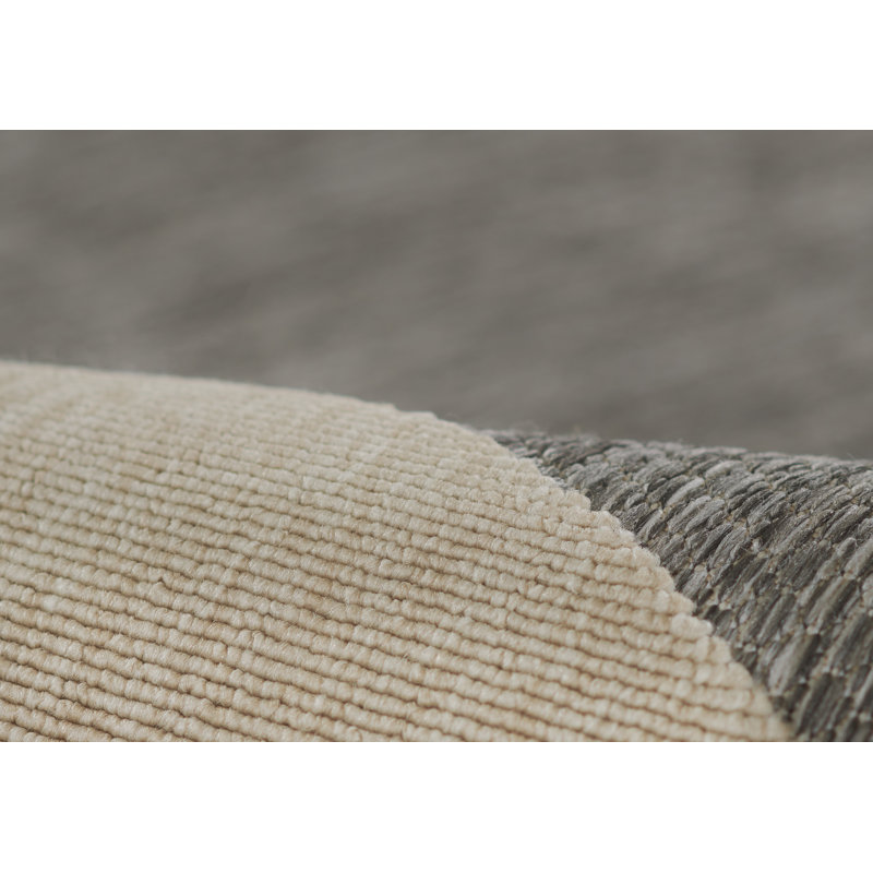 Tapis intérieur / extérieur gris Aseelah Vines, Tapis de couloir 2 pi 7 po x 7 pi 6 po