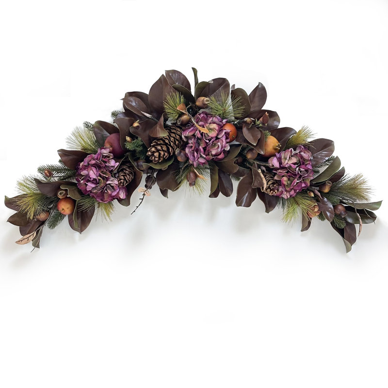 HYDRANGEA AND MAGNOLIA LEAF SWAG