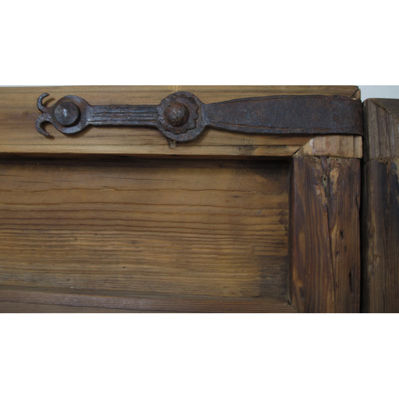 DYAG East Brown Solid Wood Pivot